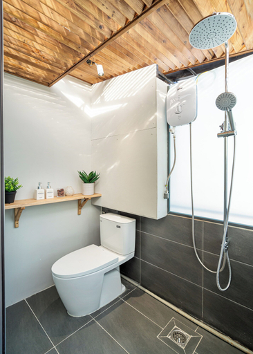 Bathroom 4, Mersey Central Saigon Apart'Hotel, District 1