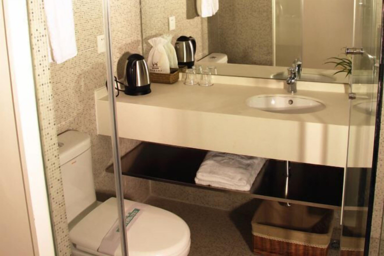 Bathroom 3, Nantong White-collar INN, Nantong