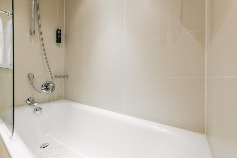 Bathroom 29