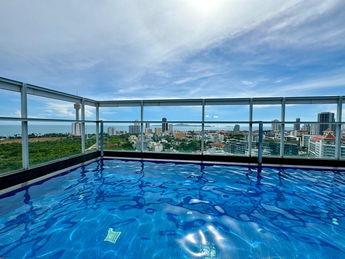 Others 3, Phra Tamnak Hill Apartments, Pattaya