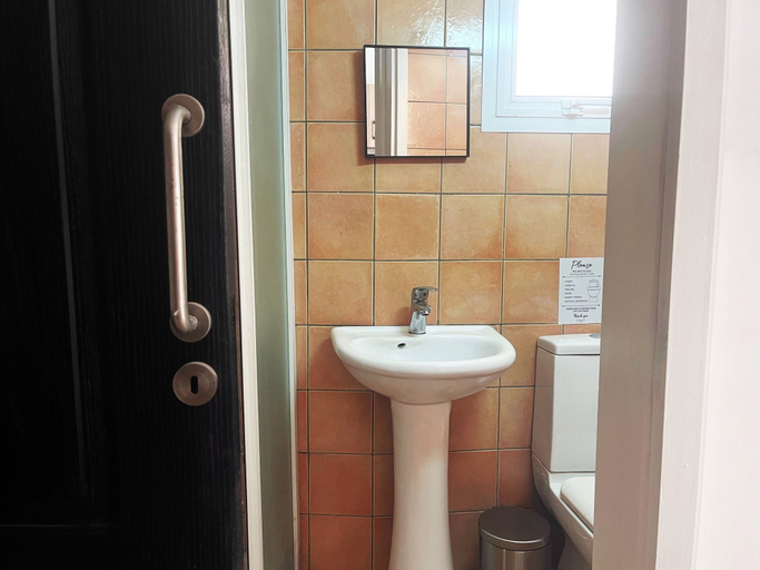 Bathroom, Phaedrus Living: Hoopoe Residencies 011