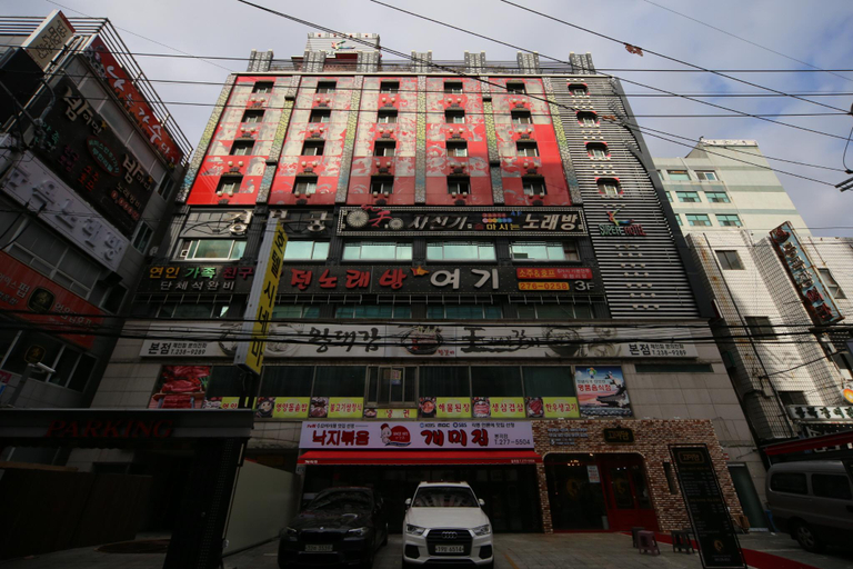 2, Changwon Bonggok-dong K, Changwon