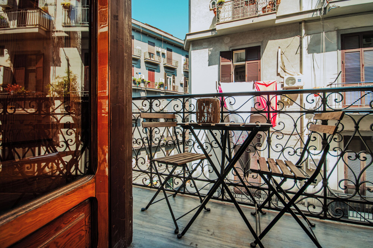 Exterior & Views, B&B Lara's Home, Napoli