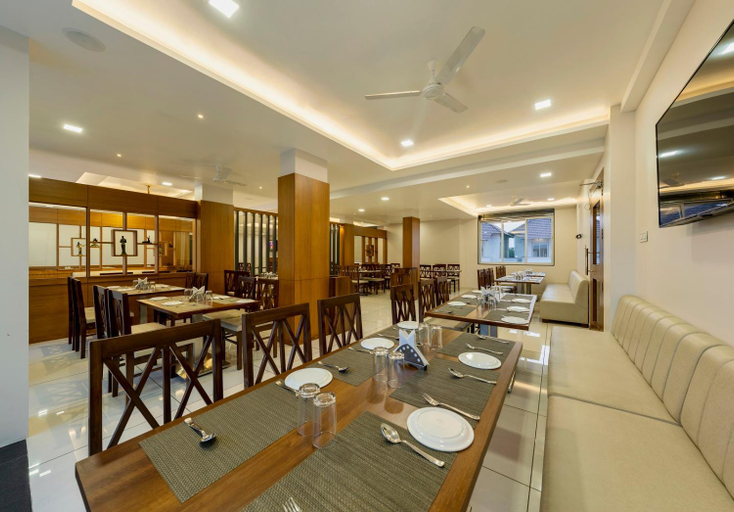 Food & Drinks 4, Hotel Grand Indu,Kolhapur, Kolhapur