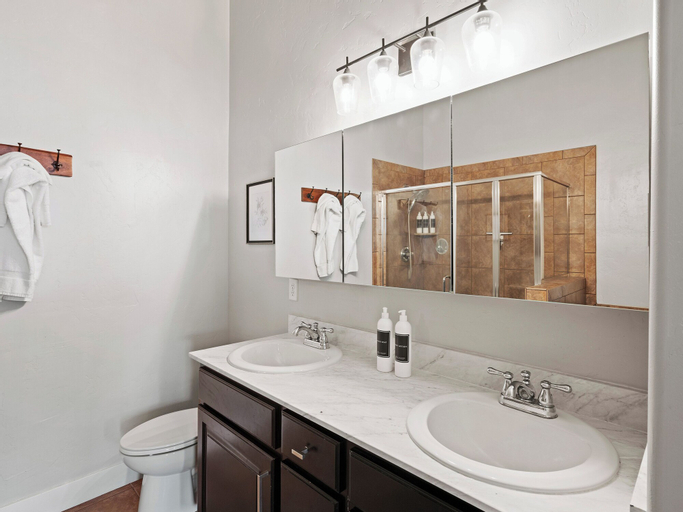 Bathroom 9