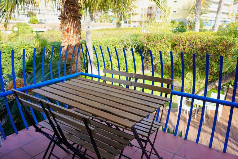 Exterior & Views 4, VILLA RITA SEA FRONT VIEW SANREMO - Parcheggio gratuito in struttura, Imperia