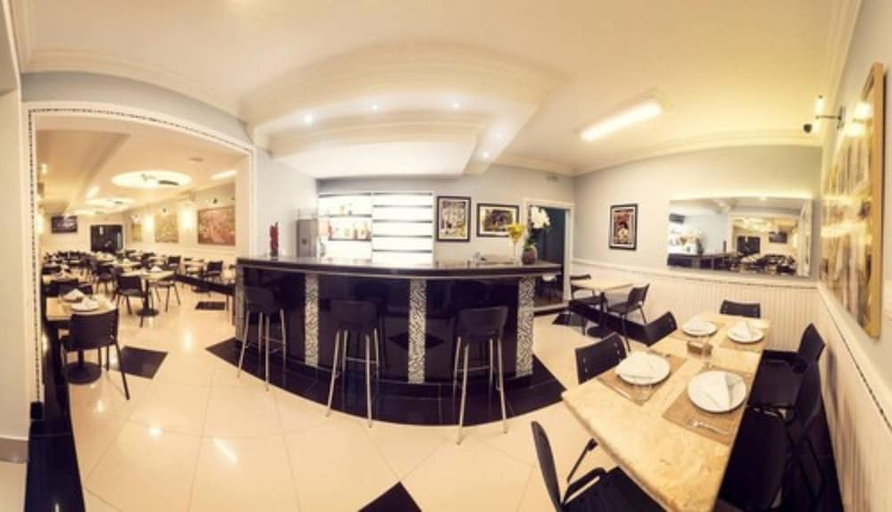 Food & Drinks 3, Hotel KK, Itu