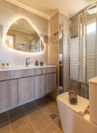 Shower 4, Cretan fleur apartments, Crete