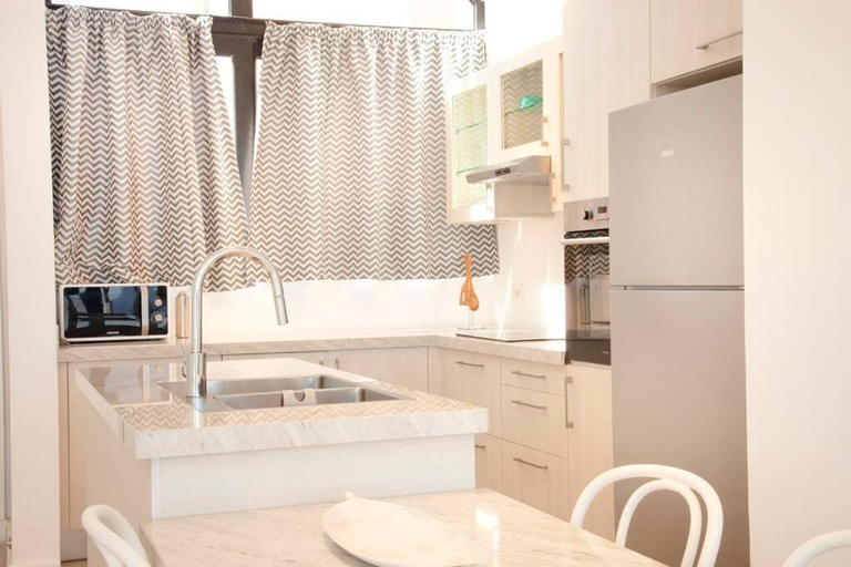 2, Modern Soma Bay 2BR Villa w sea views, beach & pool access, Safaja