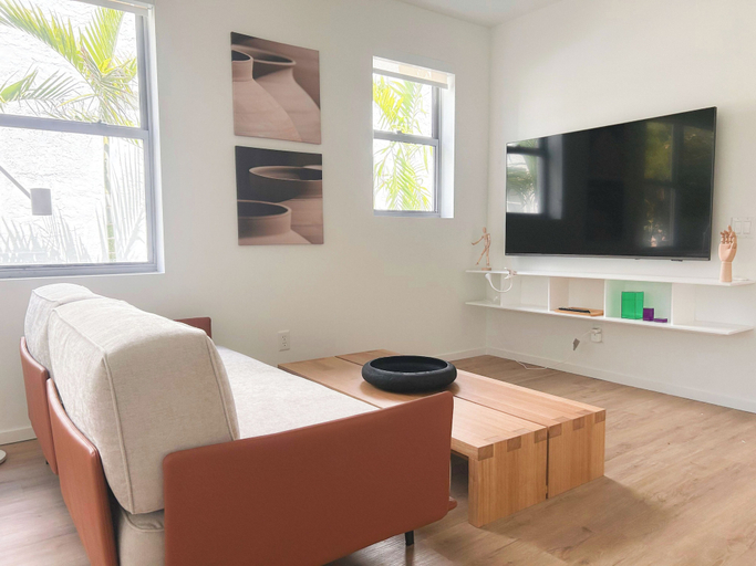 Others 5, Beach Haus Design District, Miami-Dade