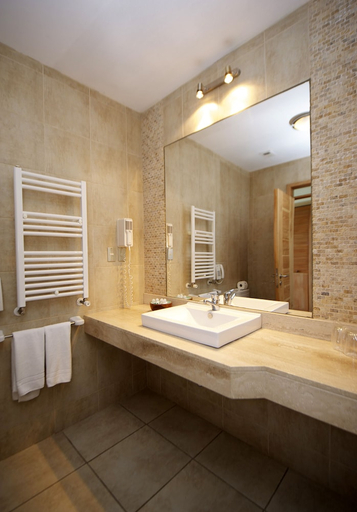 Bathroom 5, Hotel Bellavista, Llanquihue