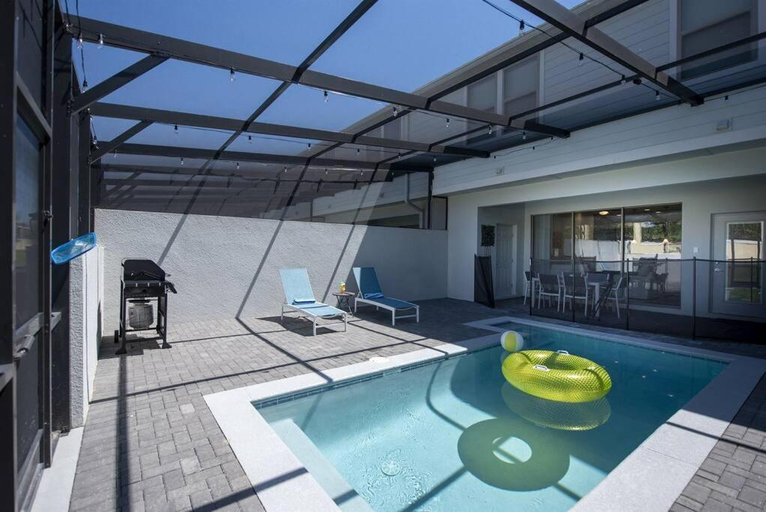 Sport & Beauty 2, Amazing 5 Bedrooms Home With Pool/BBQ Near Disney, Osceola