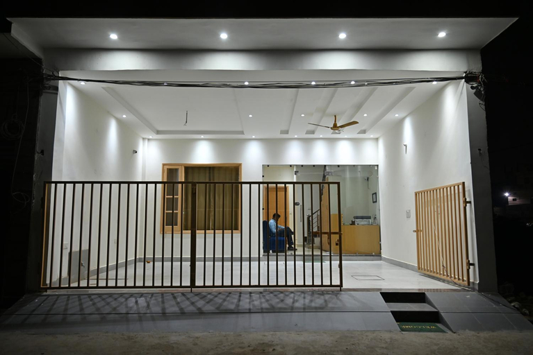 Others 4, KOZZY B&B, Amritsar
