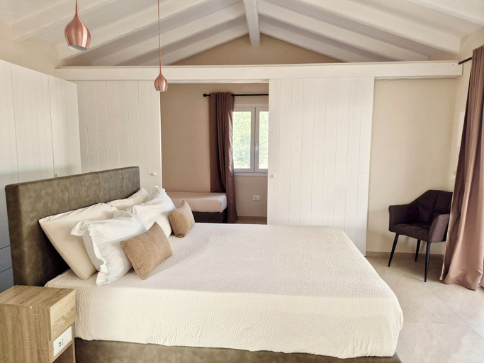 Bedroom 2, Is Cheas wine farm boutique hotel, Oristano