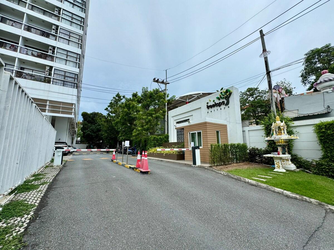 Others 5, Phra Tamnak Hill Apartments, Pattaya
