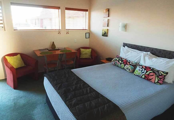 Bedroom 2, Bella Tuscany On Kennedy, Hastings