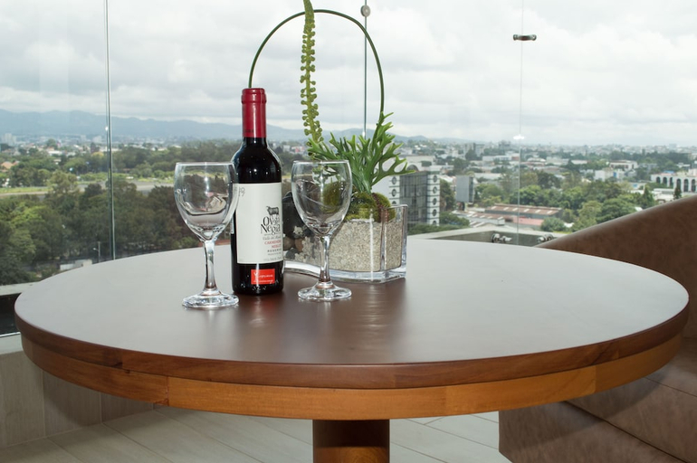 Food & Drinks 5, Suites Terraza Imperial, ZONA 14