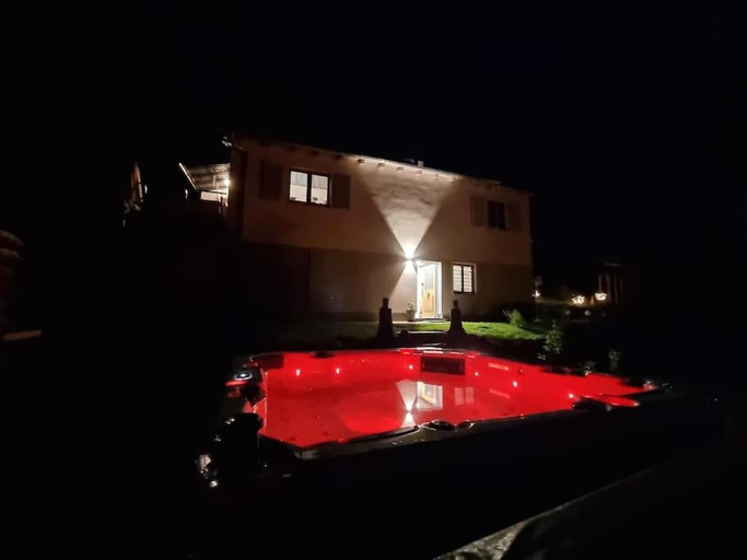 Schone Ferienwohnung mit Jacuzzi in Hinterzarten, Breisgau-Hochschwarzwald
