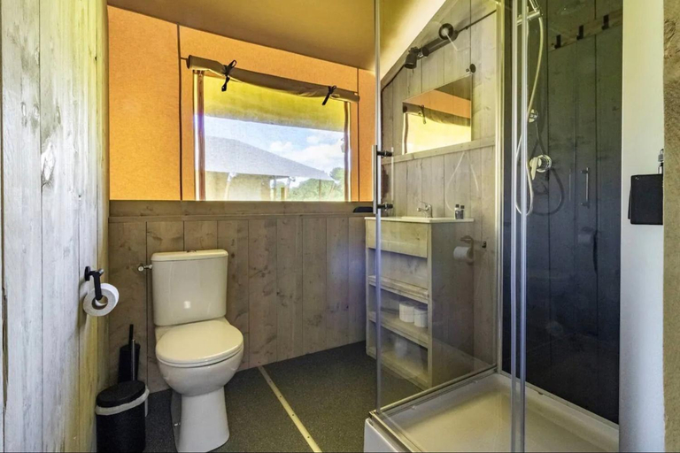 Others 4, Glamping lodge with Eco-Wellness, Zeewolde