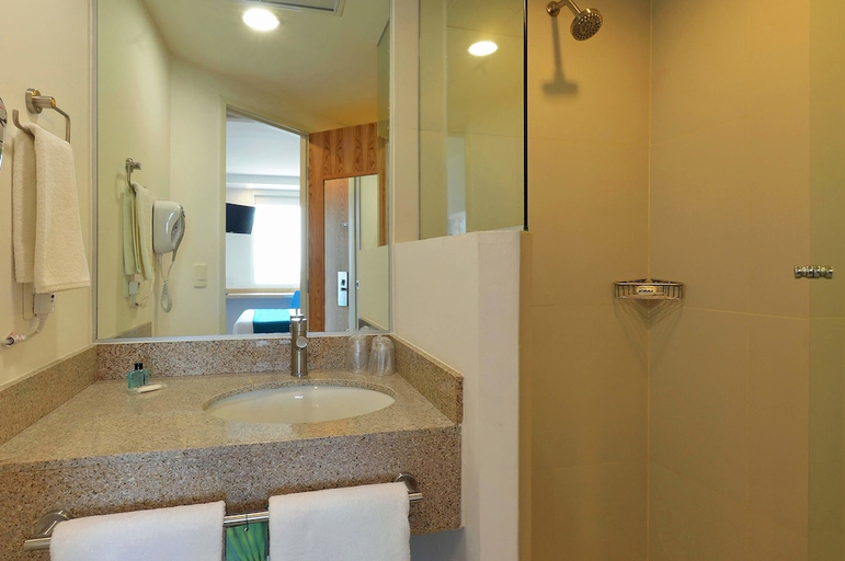Bathroom 3, One Ciudad Del Carmen Concordia, Carmen