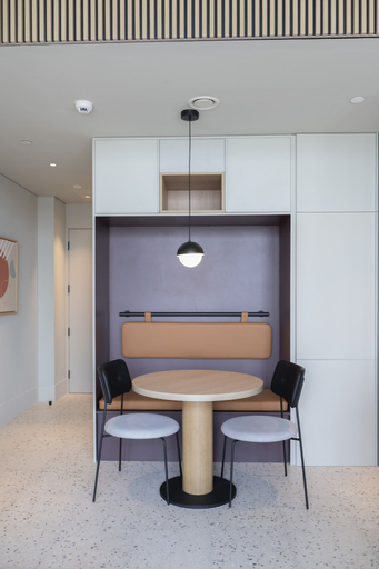 Room 3, Snug Studio at Upside Living Business Travel Ready, Dubai