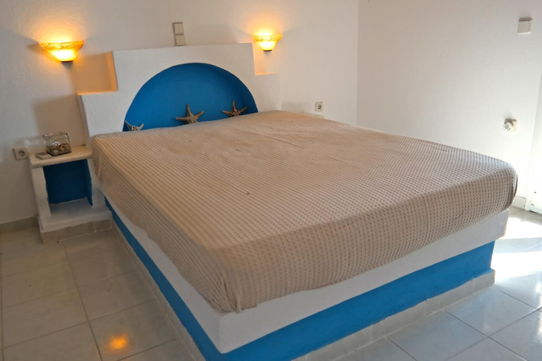 Bedroom 2, Manolis Studios, South Aegean