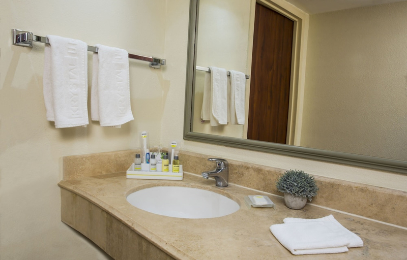 Bathroom 5, Krystal Urban Ciudad Juárez, Juárez