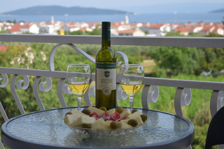 Food & Drinks 3, Apartments Marta, Kaštela