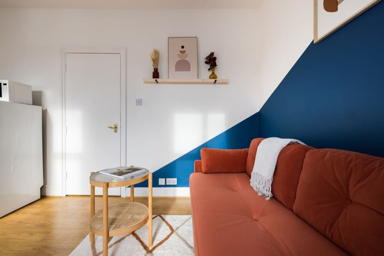 Others 5, Stylish 1 Bedroom Flat - Shepherds Bush, London