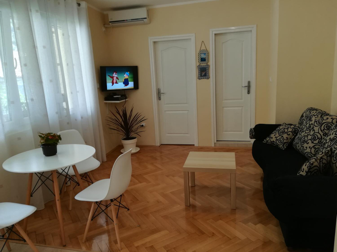 Others 4, Apartment Nikolic Kotor