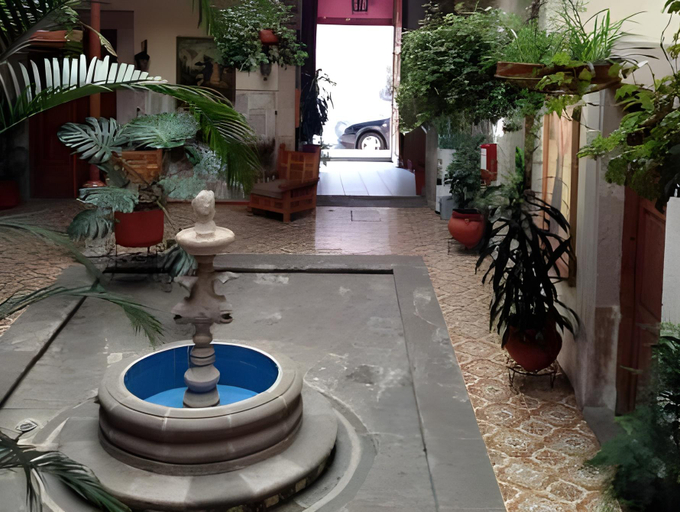Others 5, Hotel Atilanos, Morelia