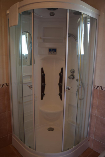 Bathroom 2, Apartments Marta, Kaštela