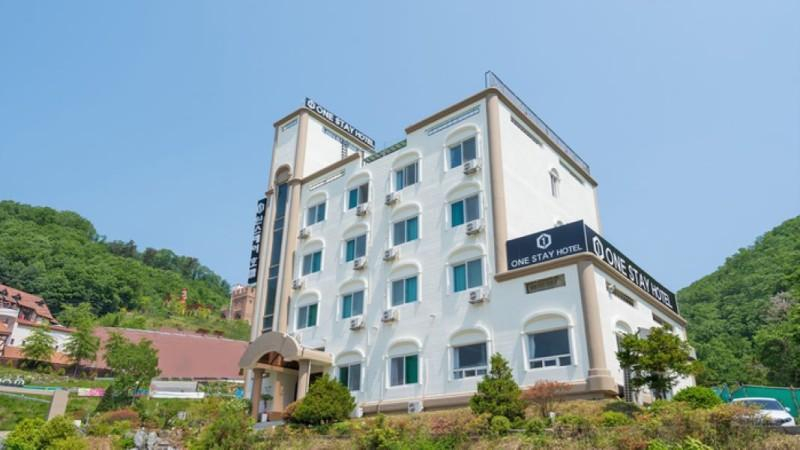 Exterior & Views, Gapyeong Chello Pensiontel, Gapyeong