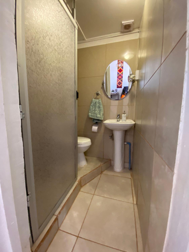 Bathroom 4, CaminAndes Hostal, El Loa