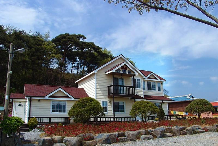 Exterior & Views 5, Taean Anmyeondo Pension, Taean