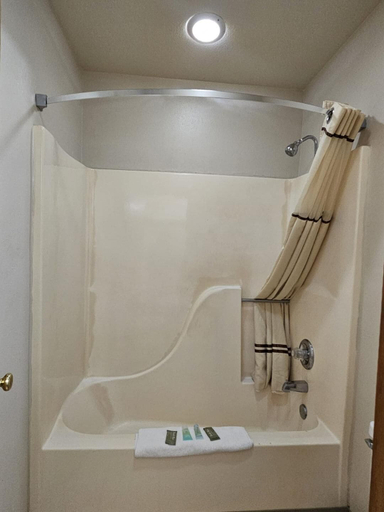 Bathroom 3, Boomtown Inn, Creek