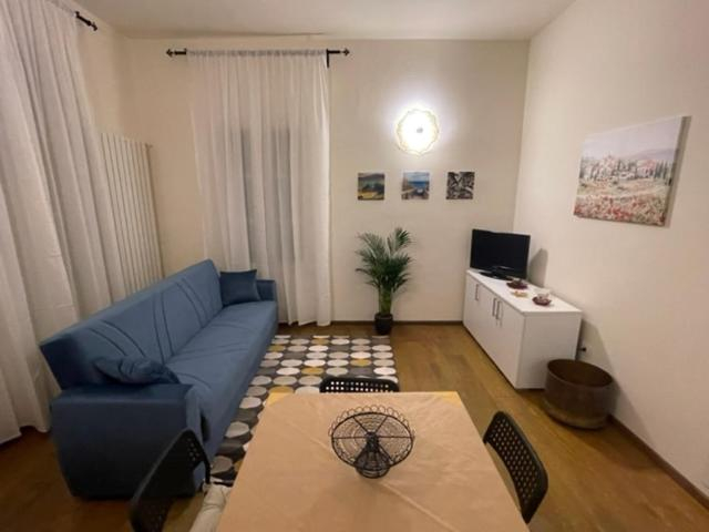 Others 4, Casa in campagna, Florence