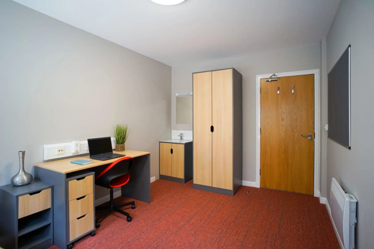 Bedroom 2, For Students Only - 8 Roxburgh Edinburgh, Edinburgh
