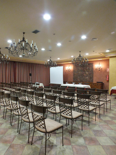 Food & Drinks 5, Hotel Pamplona Villava, Navarra