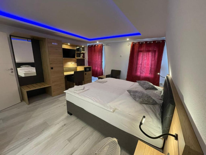 Bedroom 3, Hotel & Restaurant Bella Italia, Mayen-Koblenz