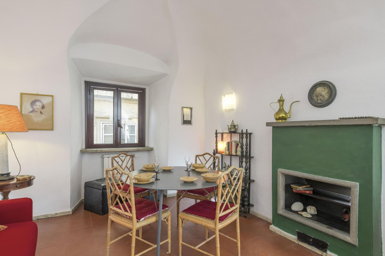 Room 2, Diana in Pantheon Apartment, Rome