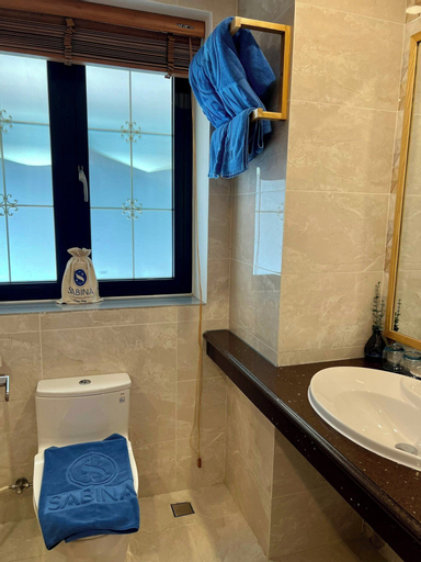 Bathroom 9