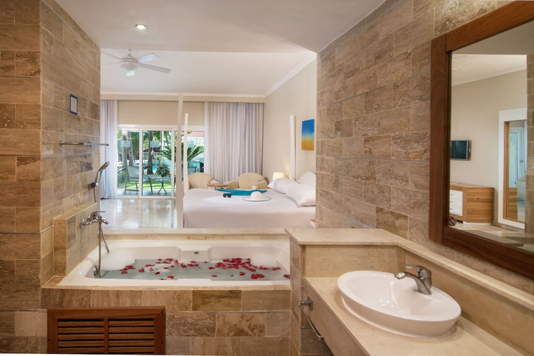 Bathroom 4, Cofresi Palm Beach and Spa Resort All Inclusive, San Felipe de Puerto Plata