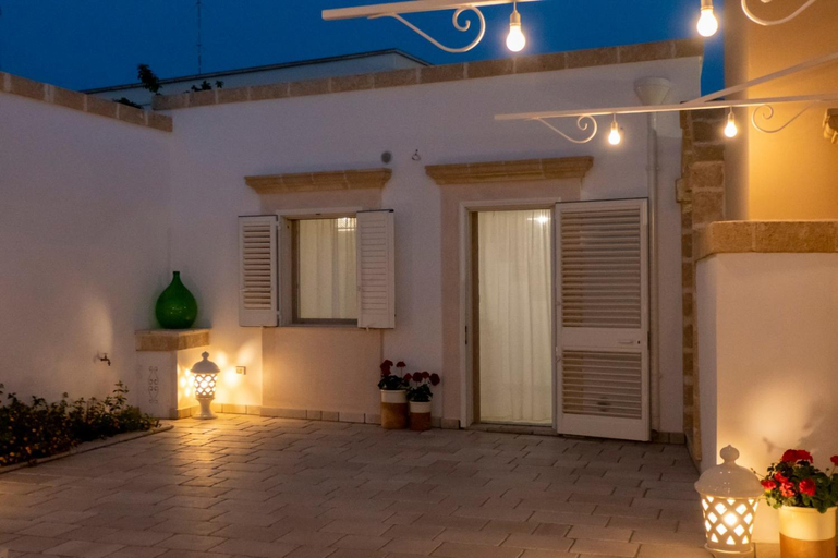 Others 5, Le Dimore di Corte Madama, Lecce