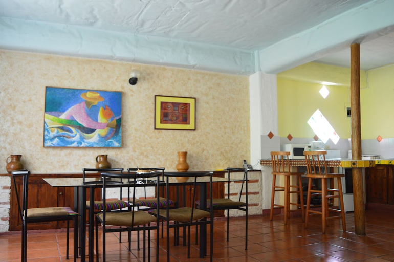 Food & Drinks 4, Eco Suites Uxlabil Guatemala, ZONA 15