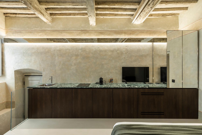 Others 5, CHIAROMANNI SUITE, Arezzo