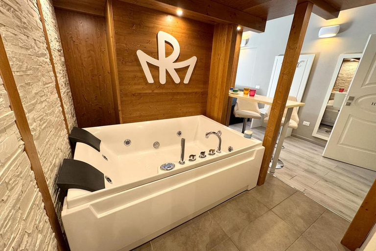 Others 4, La Maison Du Relaxment, Foggia