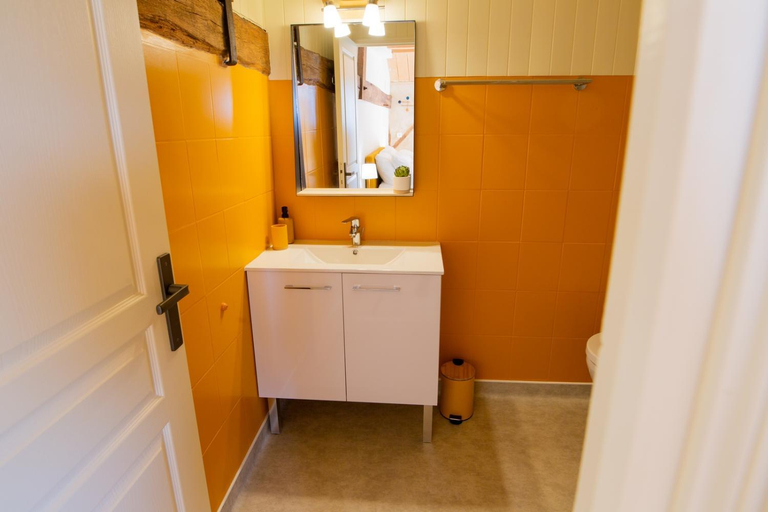 Bathroom 3, L'Esprit du 24, Dordogne