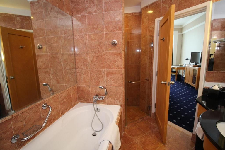 Bathroom 4, Royale Chulan Seremban, Seremban