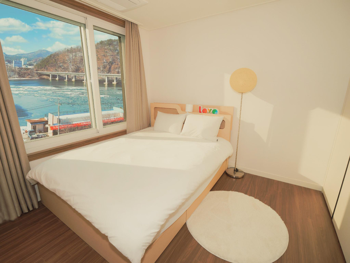 Bedroom 2, Chuncheon Kerensia Sinchuk Pension, Gapyeong